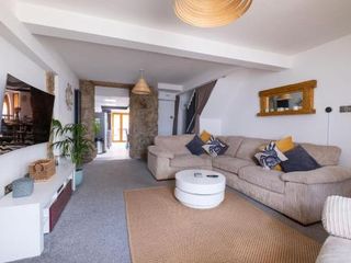 Hotel pic Central Penzance, Modern stylish home,Nr Seafront.
