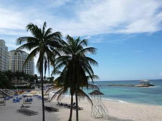 Фото отеля Luxury 2BR Home facing Beach w/Pool Montego Bay #4