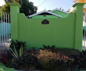 Wild Palm Villa Cozy 2BR/1BA Bungalow w/ Backyard Oasis Montego Bay Jamaica