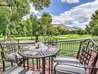 Фото отеля Modern Dalton Ranch Golf Club Home with Mtn View