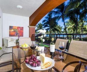 Overlooking beach and gardens, spacious balcony, Playa Royale 2206 Nuevo Vallarta Mexico