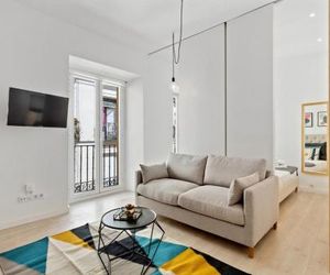 Modern 1 Bed Apt Sleeps 4 nr Lavapies Madrid Spain