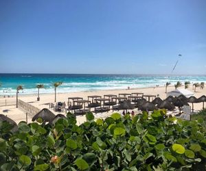 Beach Front Place Cancun Mexico