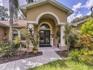 Фото отеля Private Fort Myers Escape with Screened Pool and Lanai