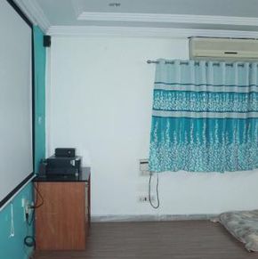 NearBy Hotel