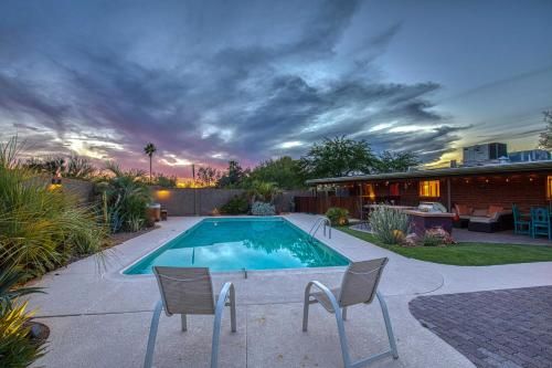 Photo of Spacious Oasis with Hot Tub, 6Mi to Saguaro Park