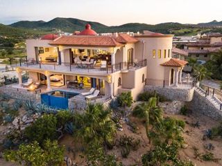 Hotel pic Oceanview villa, private pool. Close to beautiful beach! Gated communi
