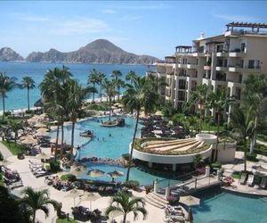 VLE- 1608-OCEAN FRONT RESORT- WALKING DISTANCE TO TOWN! SWIMMABLE BEACH! Cabo San Lucas Mexico