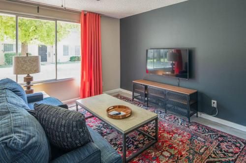 Photo of Stylish 3BR Townhome in Tempe by WanderJaunt