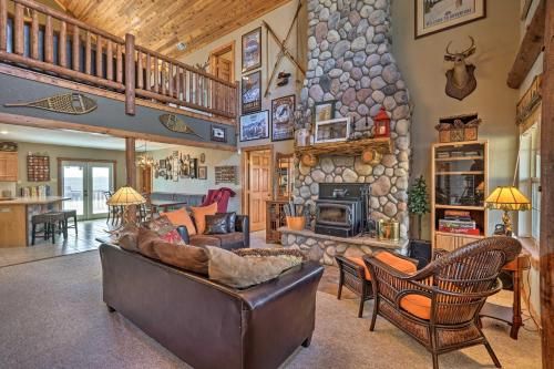 Photo of Amenity-Packed Cabin with Game Room and Mtn Views