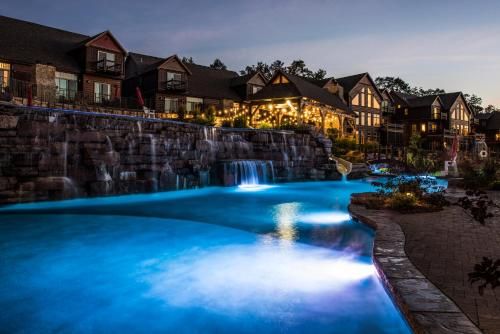 WaterMill Cove Resort LUXURY Lakefront Lodge 2mi to Silver Dollar City HUGE POOL