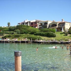 NearBy Hotel