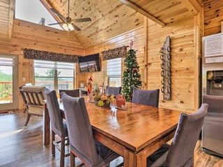Фото отеля Douglas Lake Resort Cabin with Deck and Game Room