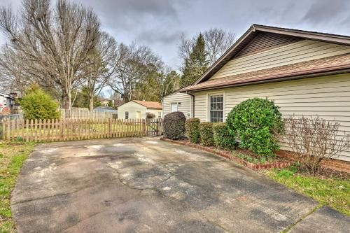 Photo of Cozy Home with Fenced Yard Less Than 1 Mi Downtown Matthews!