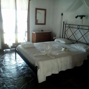 NearBy Hotel
