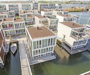 WaterVilla - Unique Floating House Experience Amsterdam Netherlands