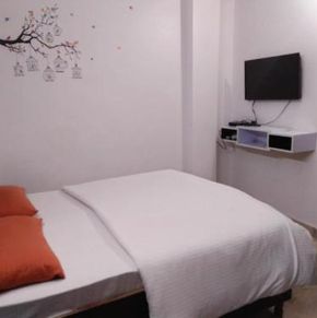 NearBy Hotel