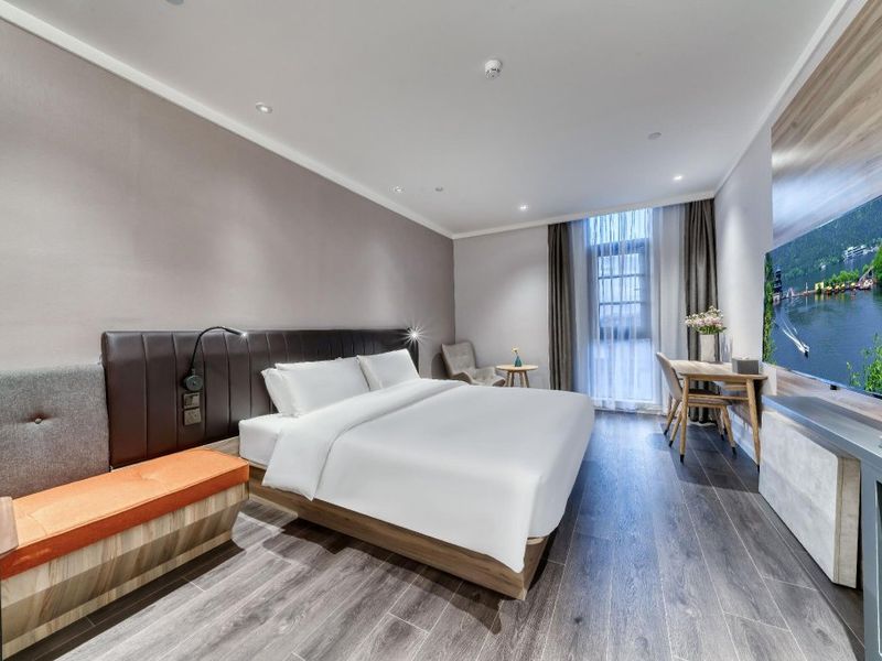 Hotel Photo 9