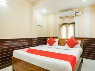 Hotel pic OYO 75817 Ahvanam Guest House