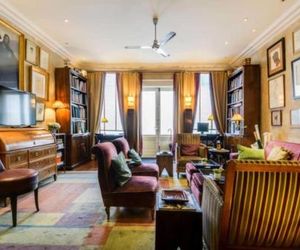 GuestReady - Classic Parisian Home in Marais for up to 6 guests Paris France