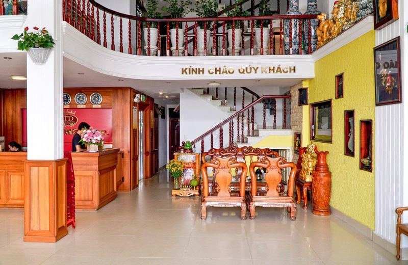 Hoang Chau Hotel