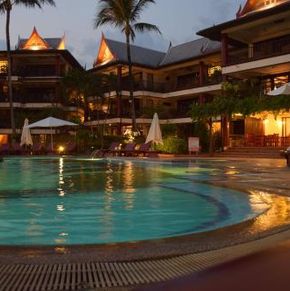 NearBy Hotel
