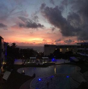 NearBy Hotel