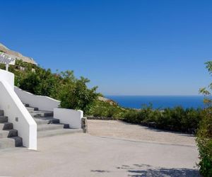 Amorous Villa-By Senses Collection Santorini Island Greece