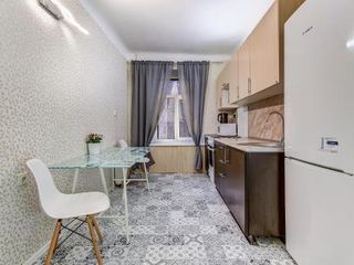 Центр - Бронницкая 14 - СуткиСпб - Две комнаты