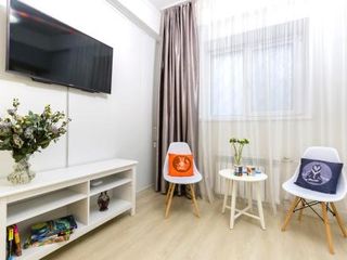 On Nevsky Prospekt Apartment