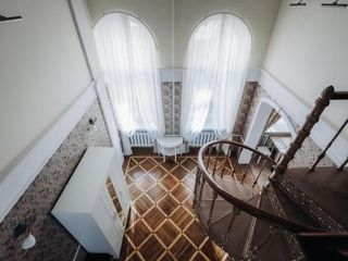 Apartment On Italyanskaya