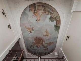 Apartment On Italyanskaya