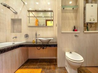 Apartment on Bolshaya Konyushennaya 4
