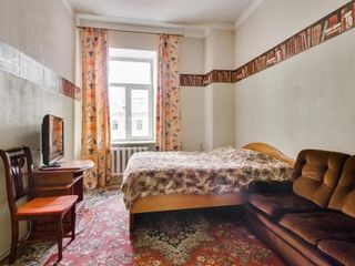 Apartment on Bolshaya Konyushennaya 13