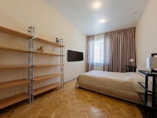 hth24 apartments on Italiyanskaya 1