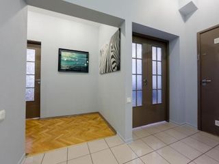 hth24 apartments on Italiyanskaya 1