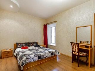 Apartment on Rubinshteina 27