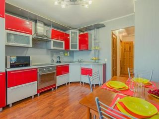 FlatHome24 na Kolomiazhskom