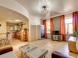 Apartment on Marata 35