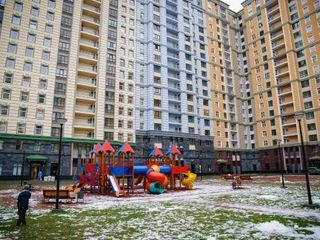 Na Frunzenskoy Apartment