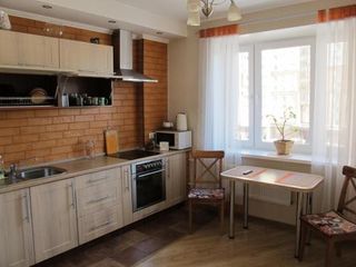 Esenina Street Apartment