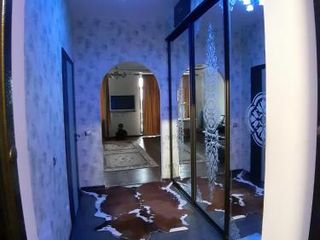 Apartment on 1-Ya Nikitinskaya 17