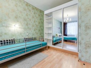 Апартаменты у метро Московская