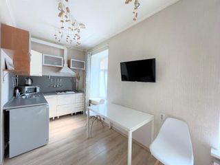 Центр - Литеиныи 17 - СуткиСпб