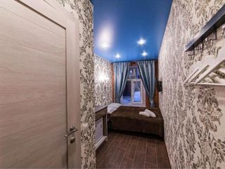 Апартаменты Черное дерево на Старо-Петергофском пр-е 43-45