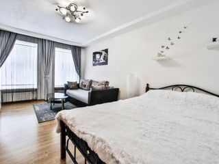 Apartment near the Griboedov Embankment