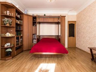 Apartment on Kronverksky Avenue