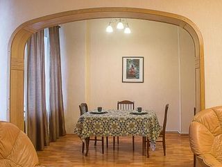 Уютные апартаменты на Невском