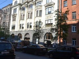 Апартаменты в центре возле метро