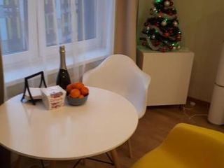 Квартира на Кременчугскои 19